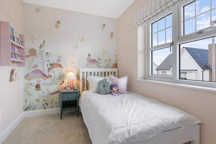 24, (With Sunroom), Camowen