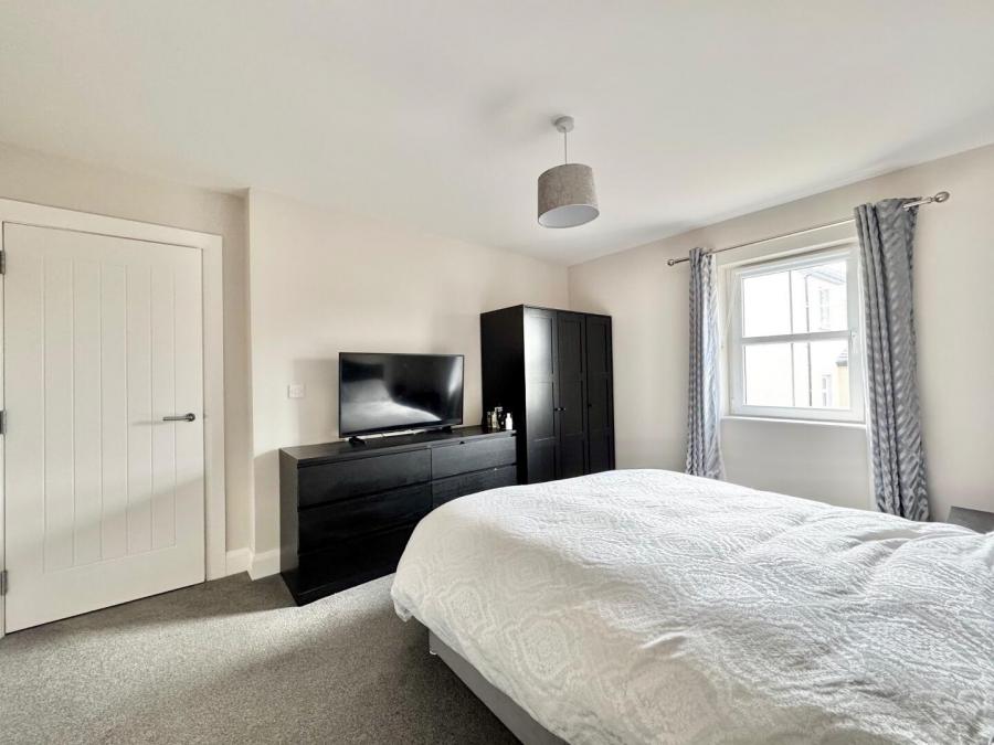 50 Loughview Court