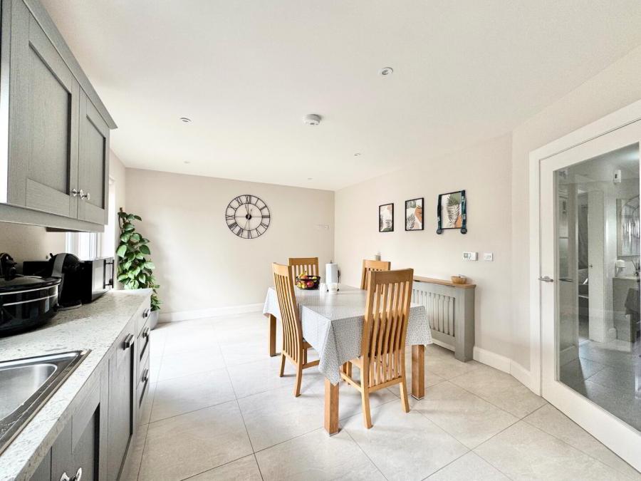 50 Loughview Court