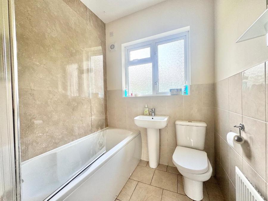 7 Edenvale Park