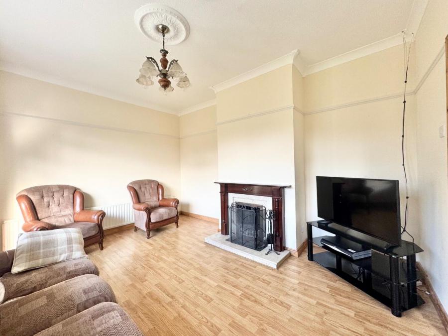 7 Edenvale Park