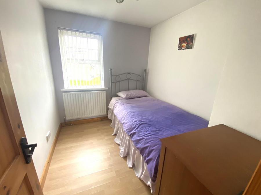 32 Deverney Park