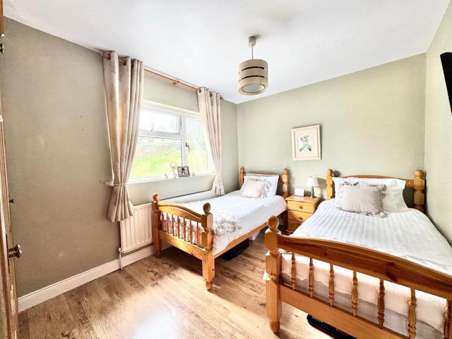 8 Sperrin Close
