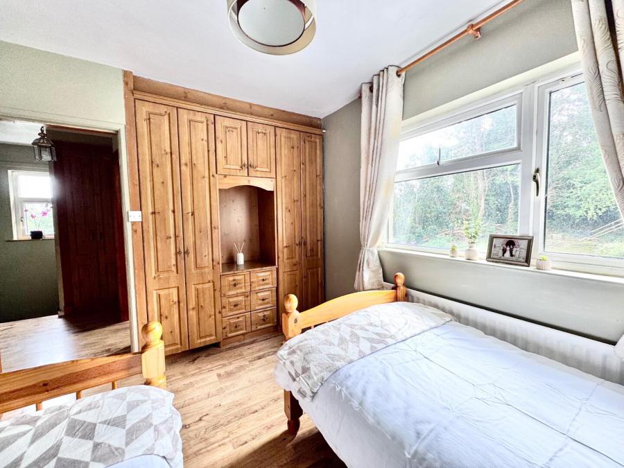 8 Sperrin Close