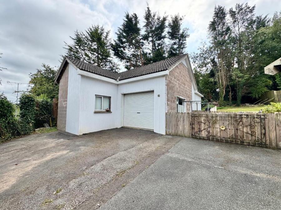 8 Sperrin Close