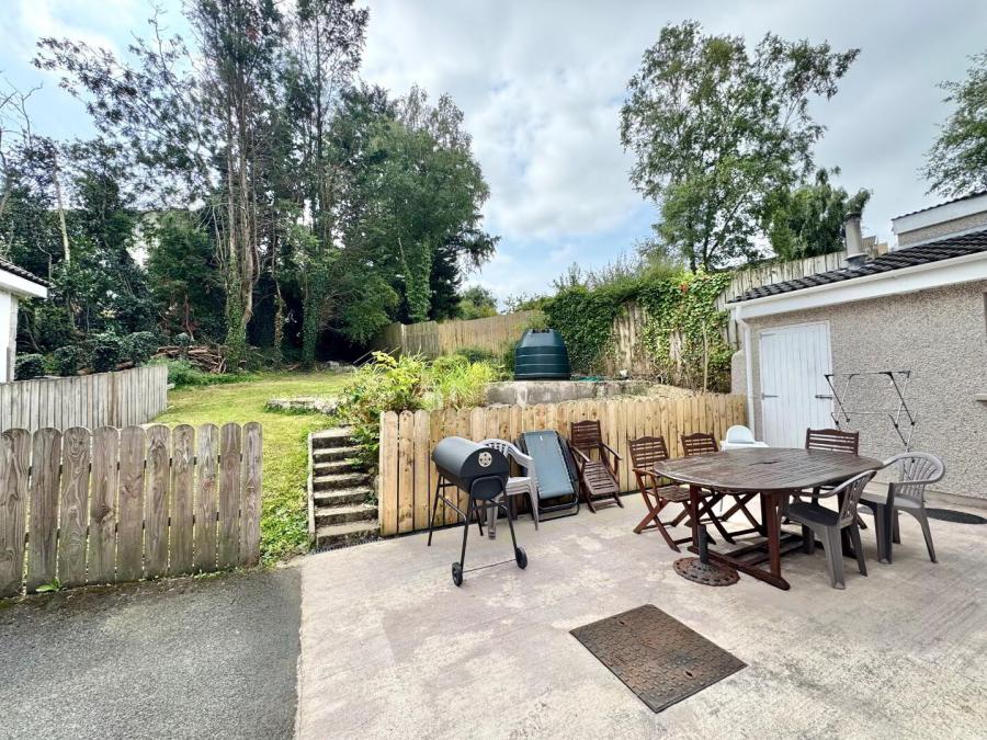 8 Sperrin Close
