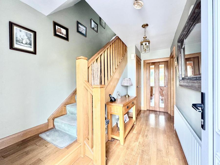 8 Sperrin Close