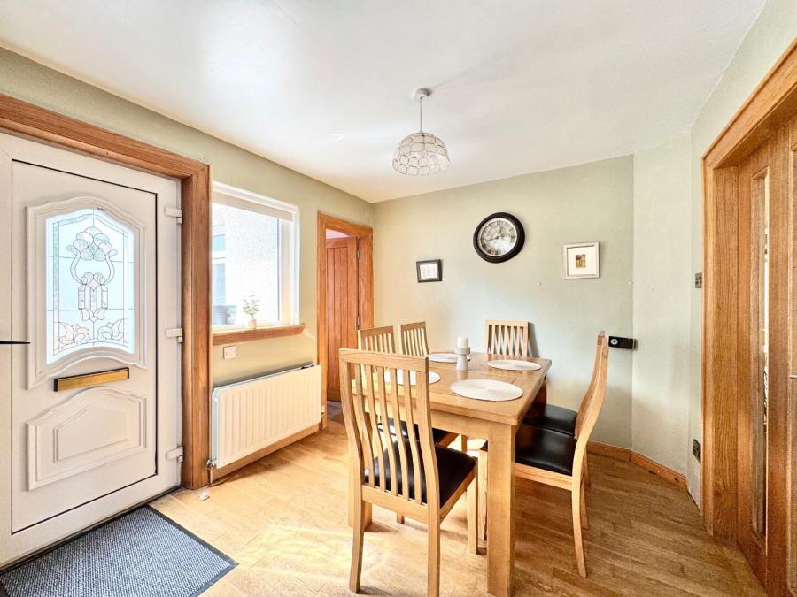 8 Sperrin Close