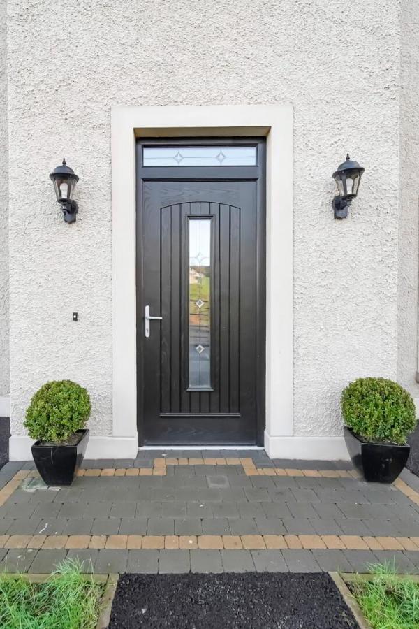 8, Corradinna Lane