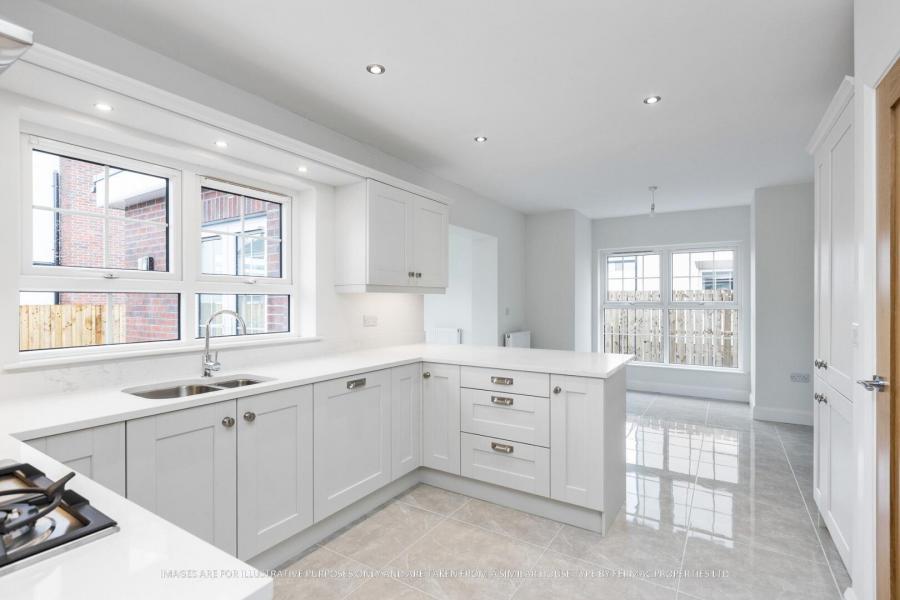 100, (With Sunroom), Camowen