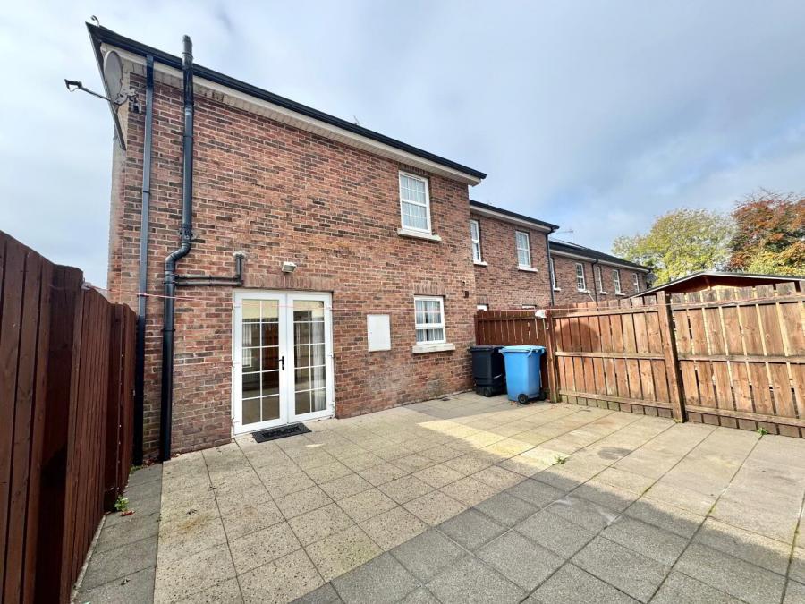 5 Camowen Mews