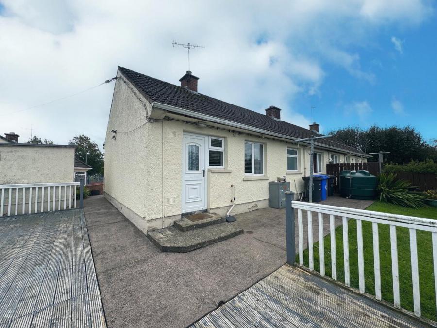 4 Kirk Crescent