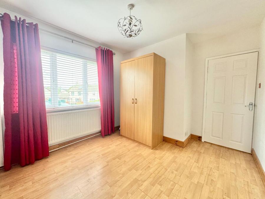 4 Kirk Crescent