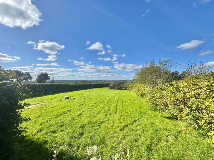 23 Tattynure Road