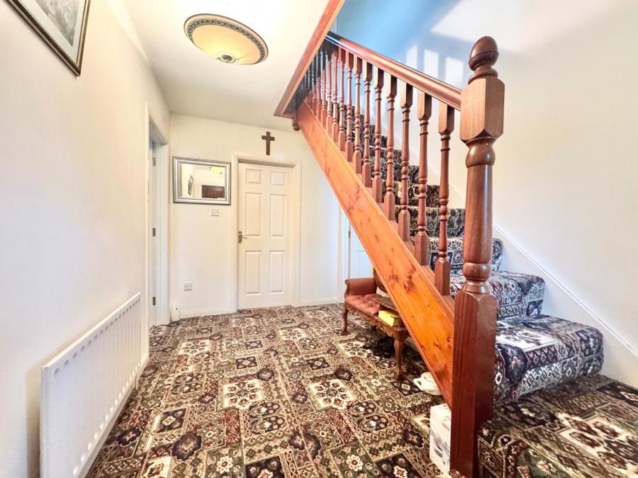 19 Castle Oaks