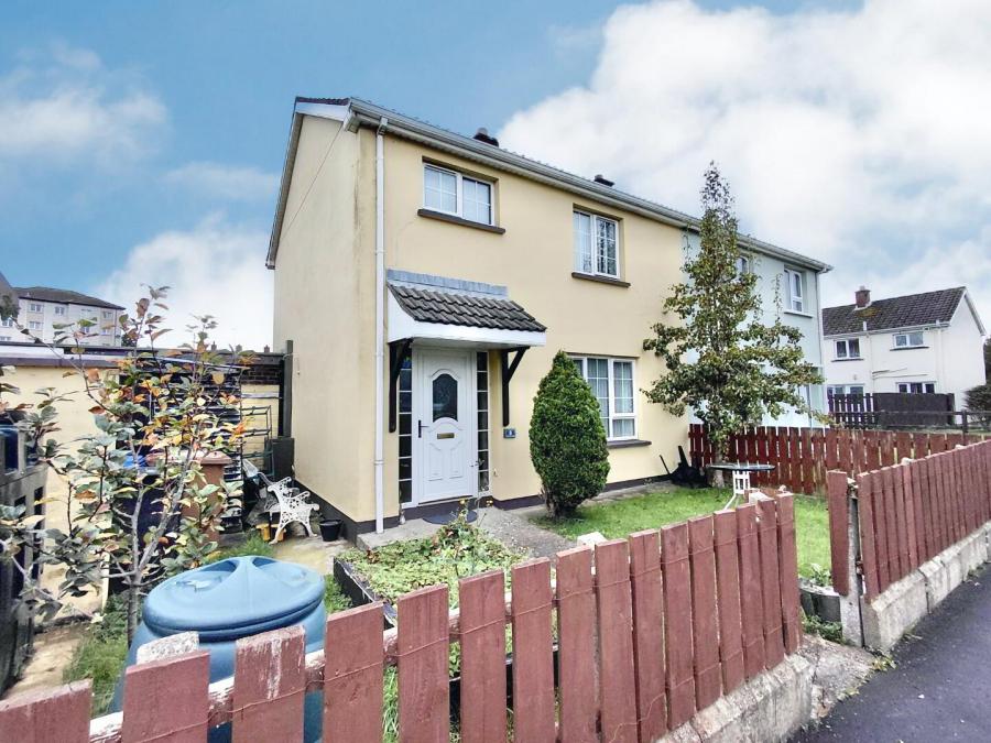 8 Culmore Park
