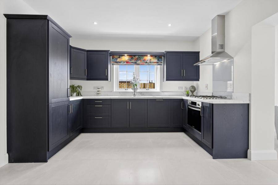 40, (With Sunroom), Camowen