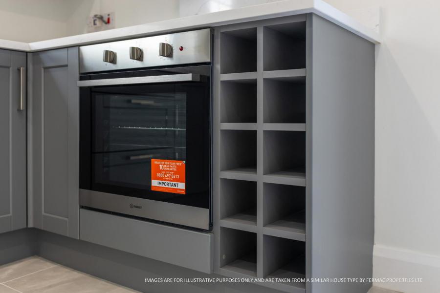 45, (With Sunroom), Camowen