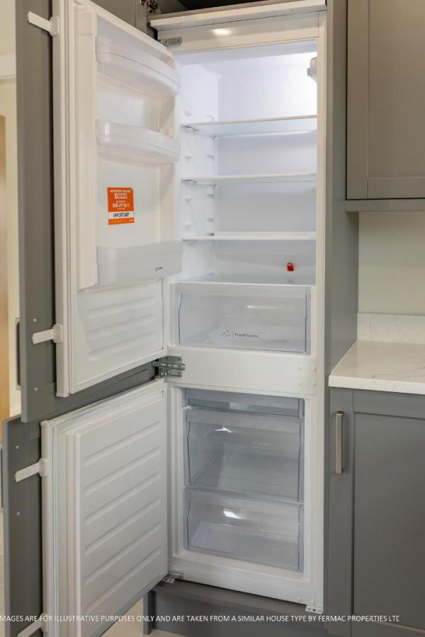 45, (With Sunroom), Camowen