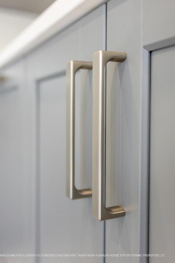 45, (With Sunroom), Camowen