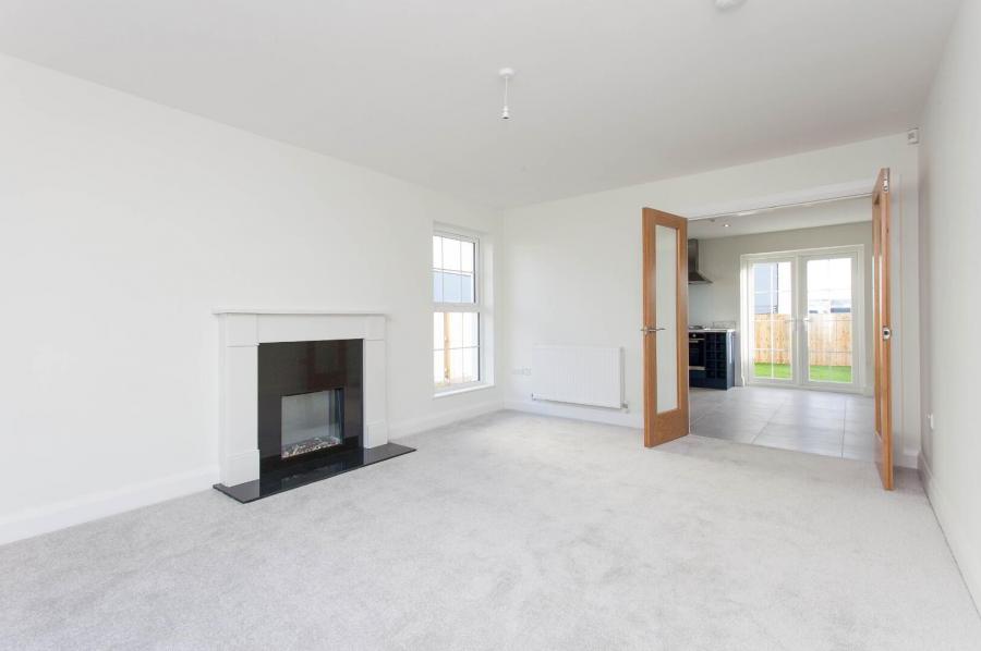 45, (With Sunroom), Camowen