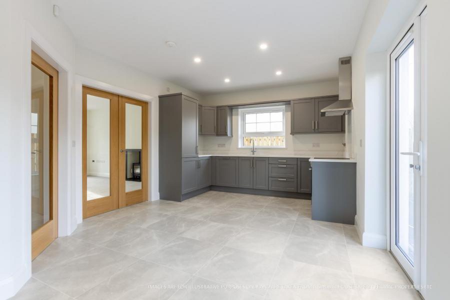 45, (With Sunroom), Camowen