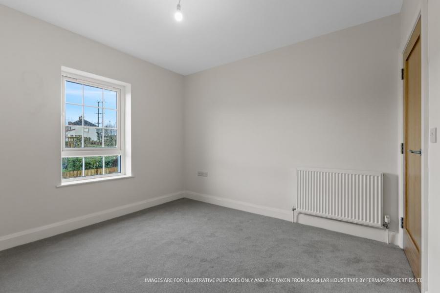 46, (With Sunroom), Camowen