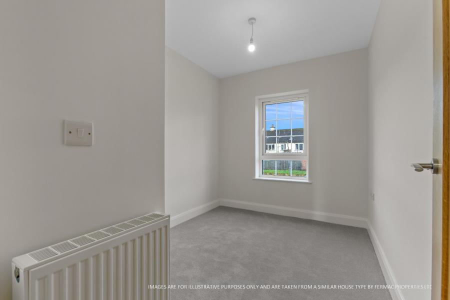 46, (With Sunroom), Camowen