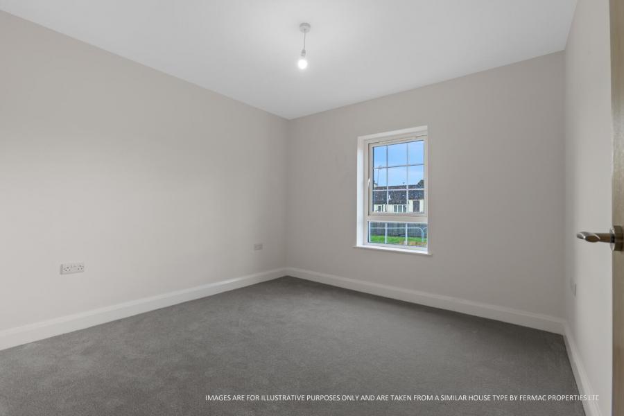 46, (With Sunroom), Camowen
