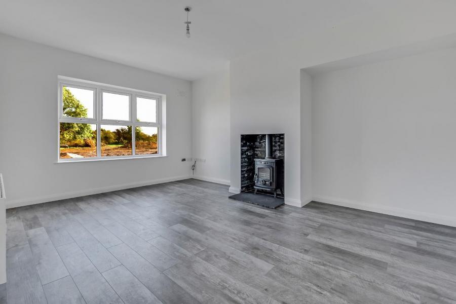 119 Dual Front Large Semi, 119 Loughmuck Meadows