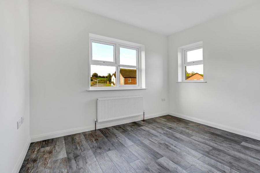 121 Dual Front Large Semi, 121 Loughmuck Meadows