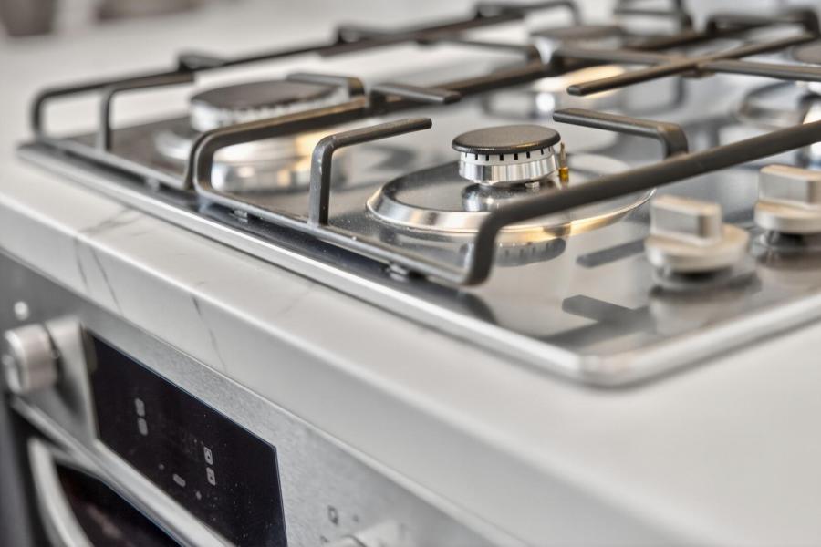 38, (With Sunroom), Camowen