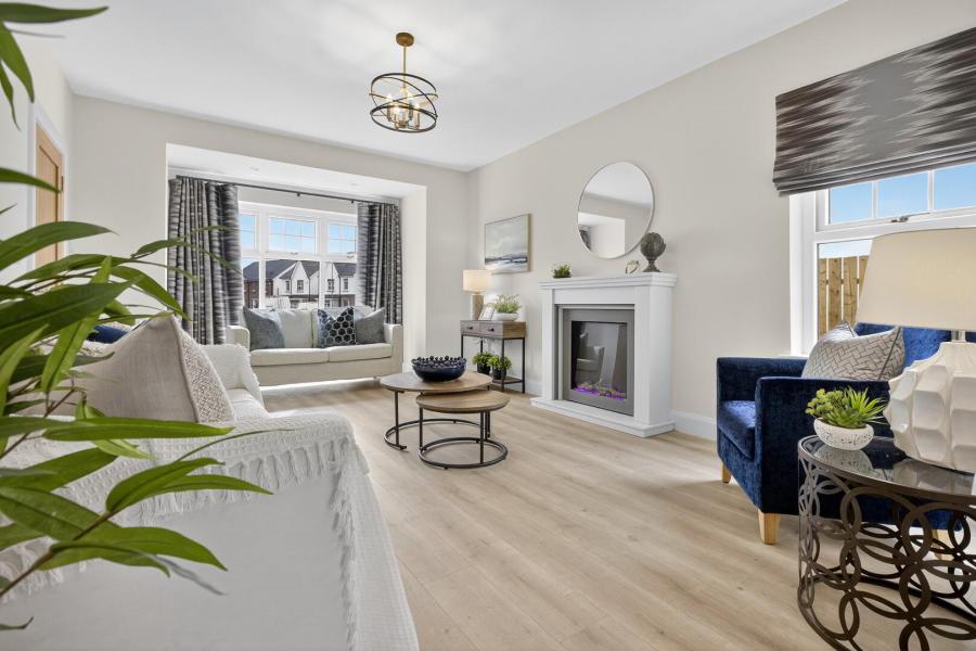 37, (With Sunroom), Camowen