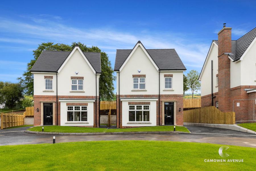 36, (With Sunroom), Camowen