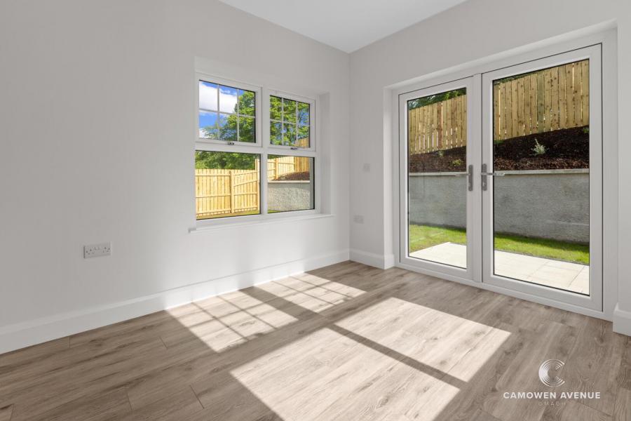 36, (With Sunroom), Camowen