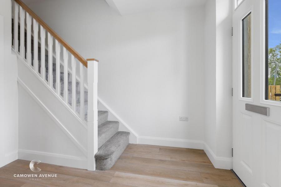 36, (With Sunroom), Camowen