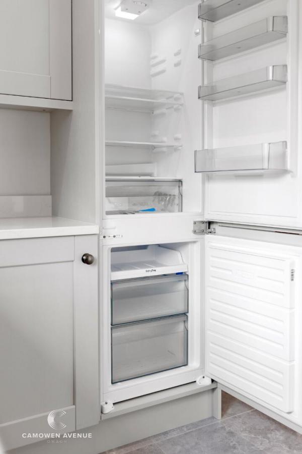 47, (With Sunroom), Camowen