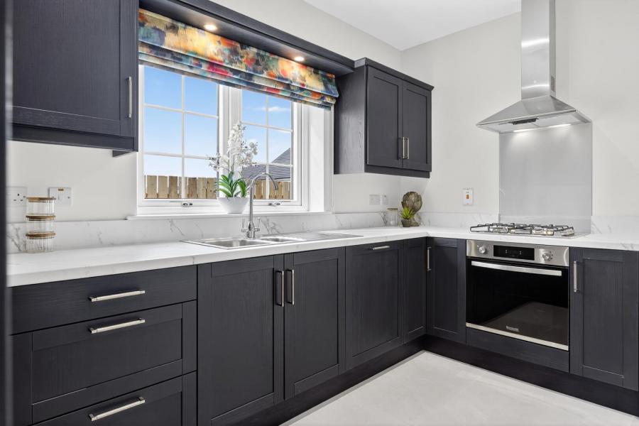 35, (With Sunroom), Camowen