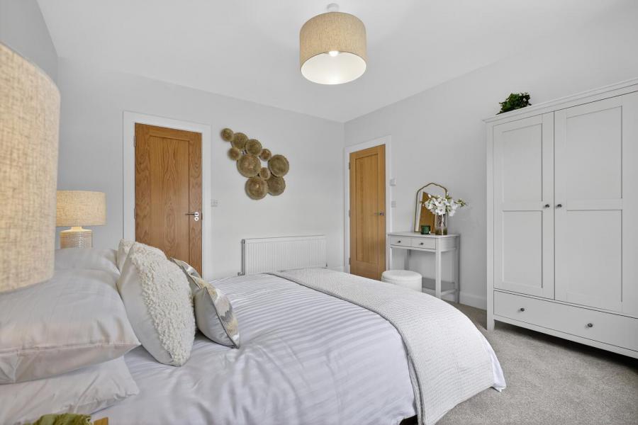 35, (With Sunroom), Camowen