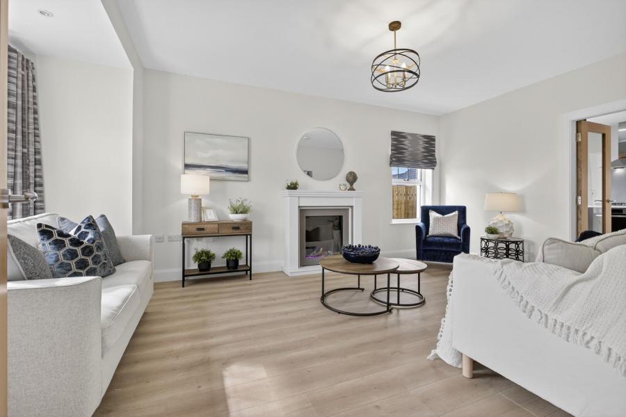 35, (With Sunroom), Camowen