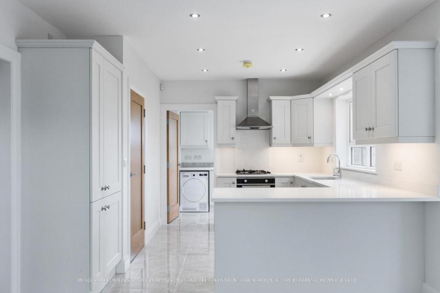 50, (With Sunroom), Camowen