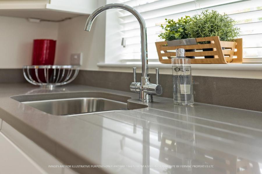 51, (With Sunroom), Camowen