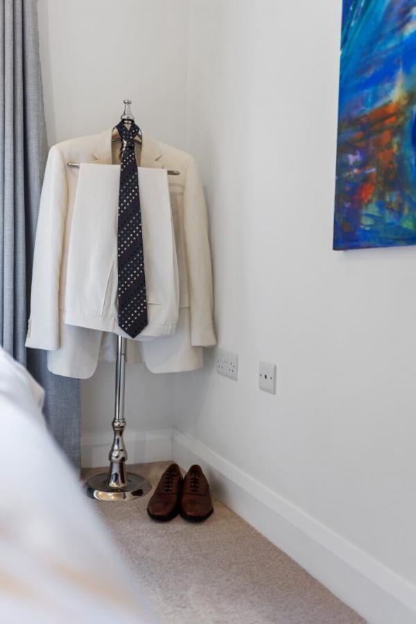 51, (With Sunroom), Camowen