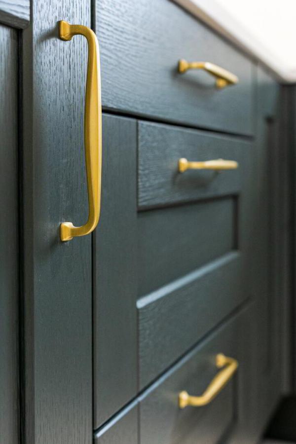 43, (With Sunroom), Camowen