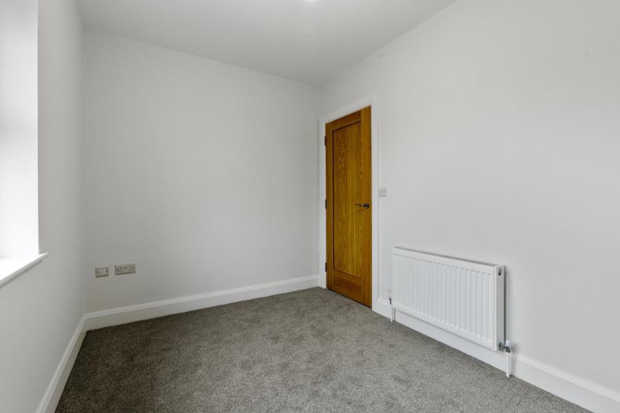 43, (With Sunroom), Camowen