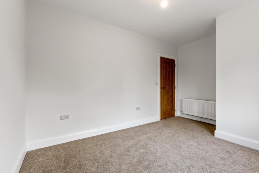 43, (With Sunroom), Camowen