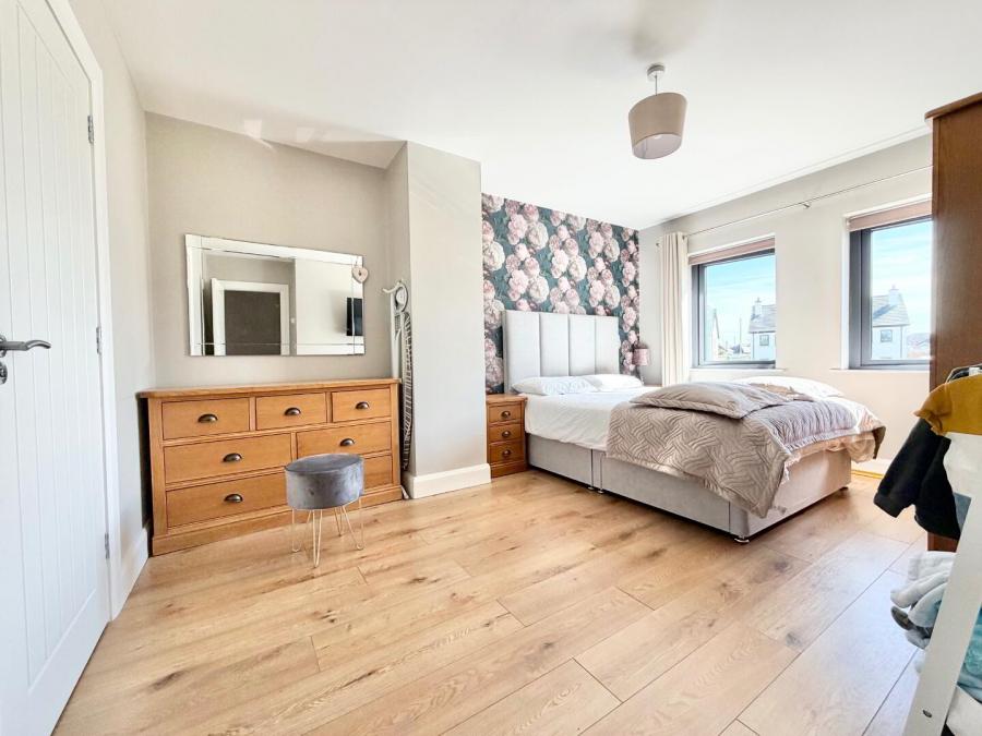32 Highfield Drive