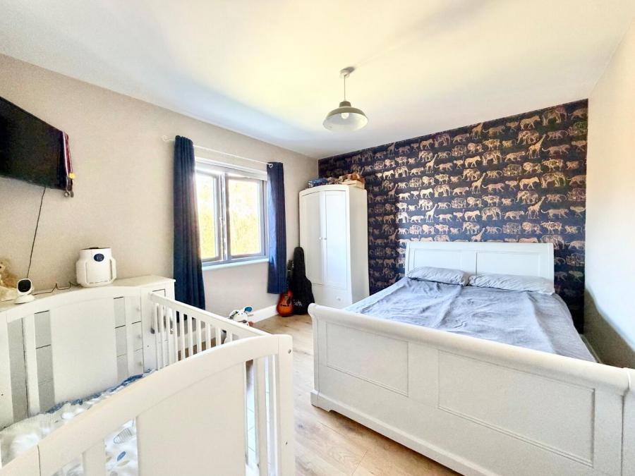 32 Highfield Drive