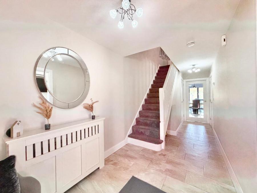 32 Highfield Drive