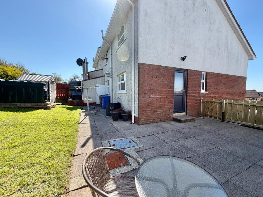 6 Pinefield Court